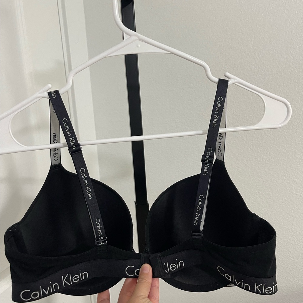 Calvin Klein Bra In Black - Picture 4 of 5
